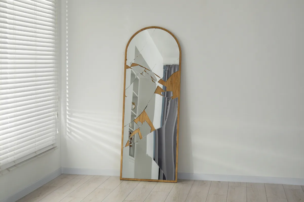DIY Mirror Repair Kits Guide How To Fix Common Mirror Issues The